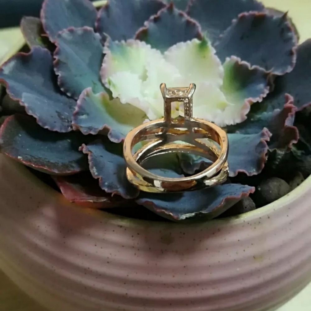 18K Rose Gold Plated Morganite Ring - Picture 5 of 12